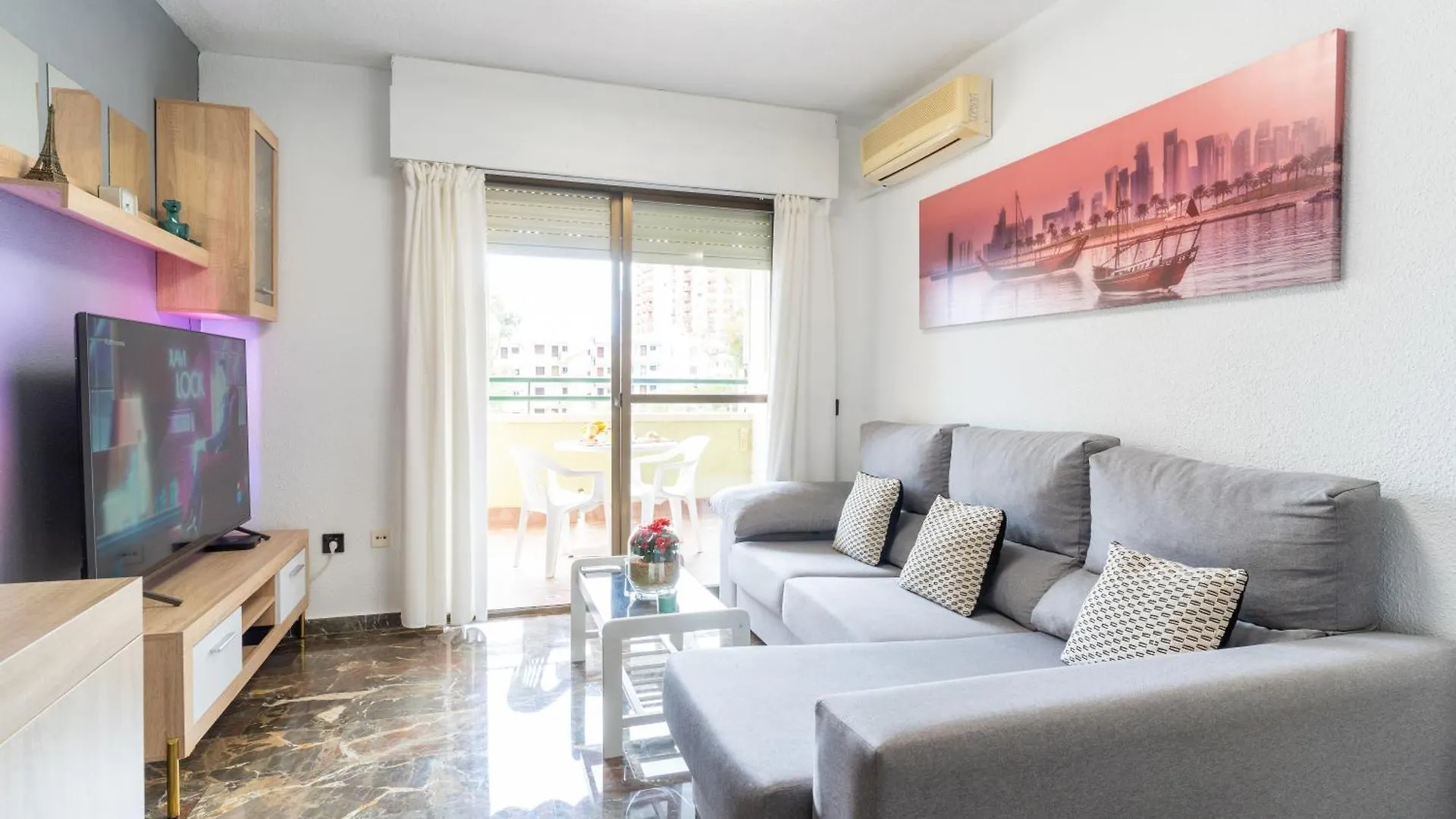 Trendyhomes Geminis I Moderno Piso En La Mejor Zona De Aguadulce Aguadulce  Aguadulce (Almeria)